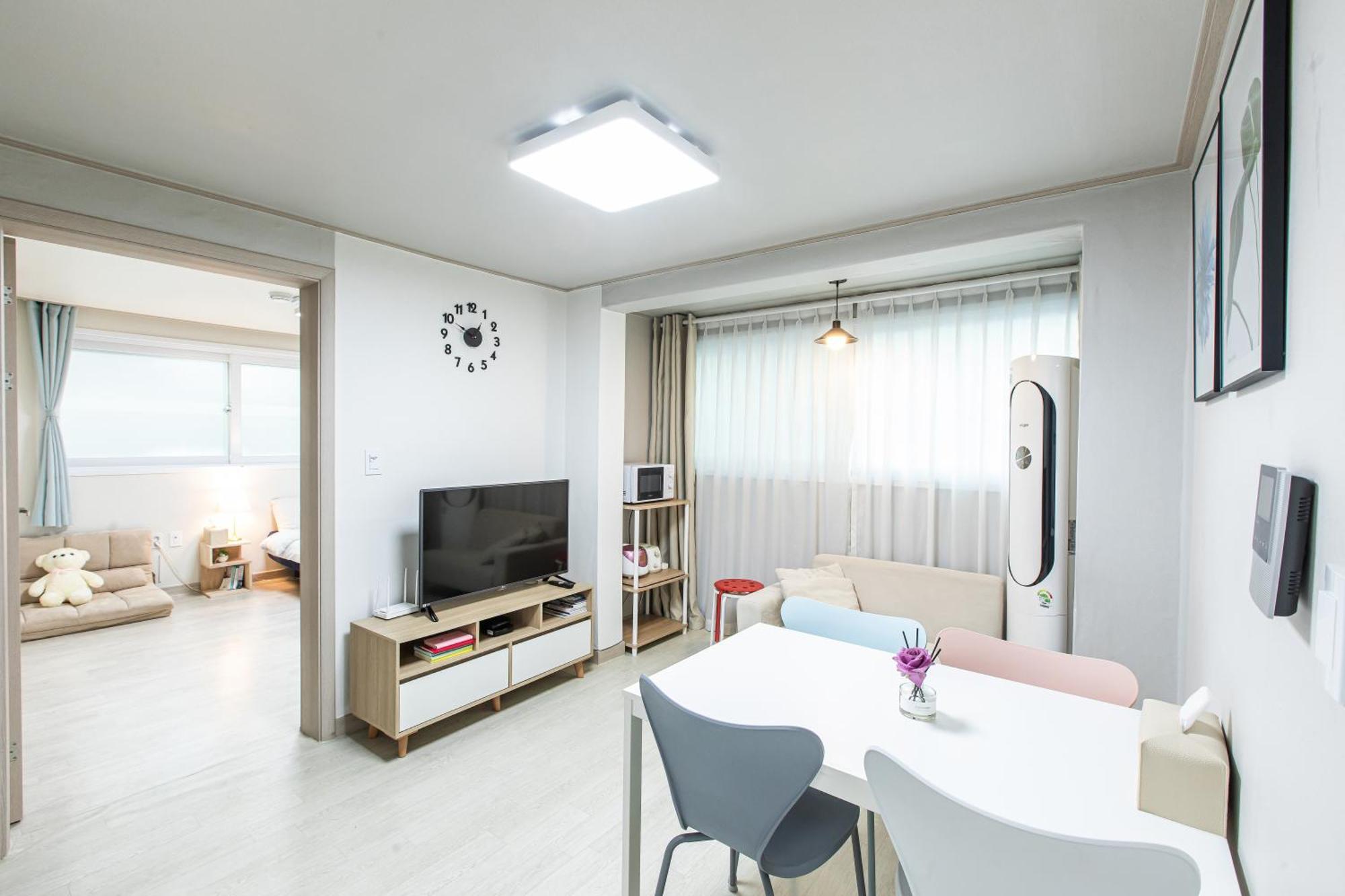 Apartment Laon House Yeonnam Seoul