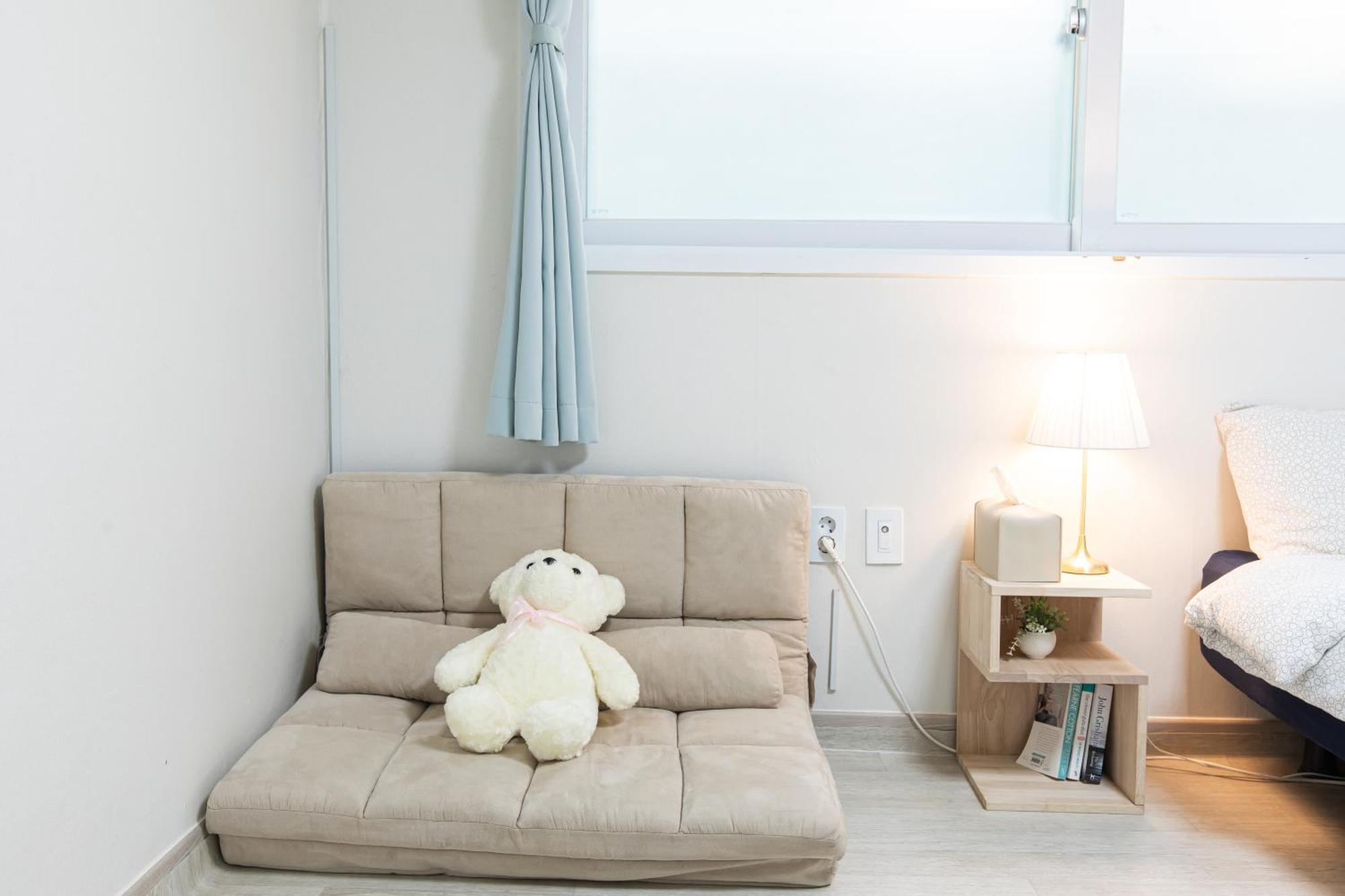 Laon House Yeonnam Apartment Seoul