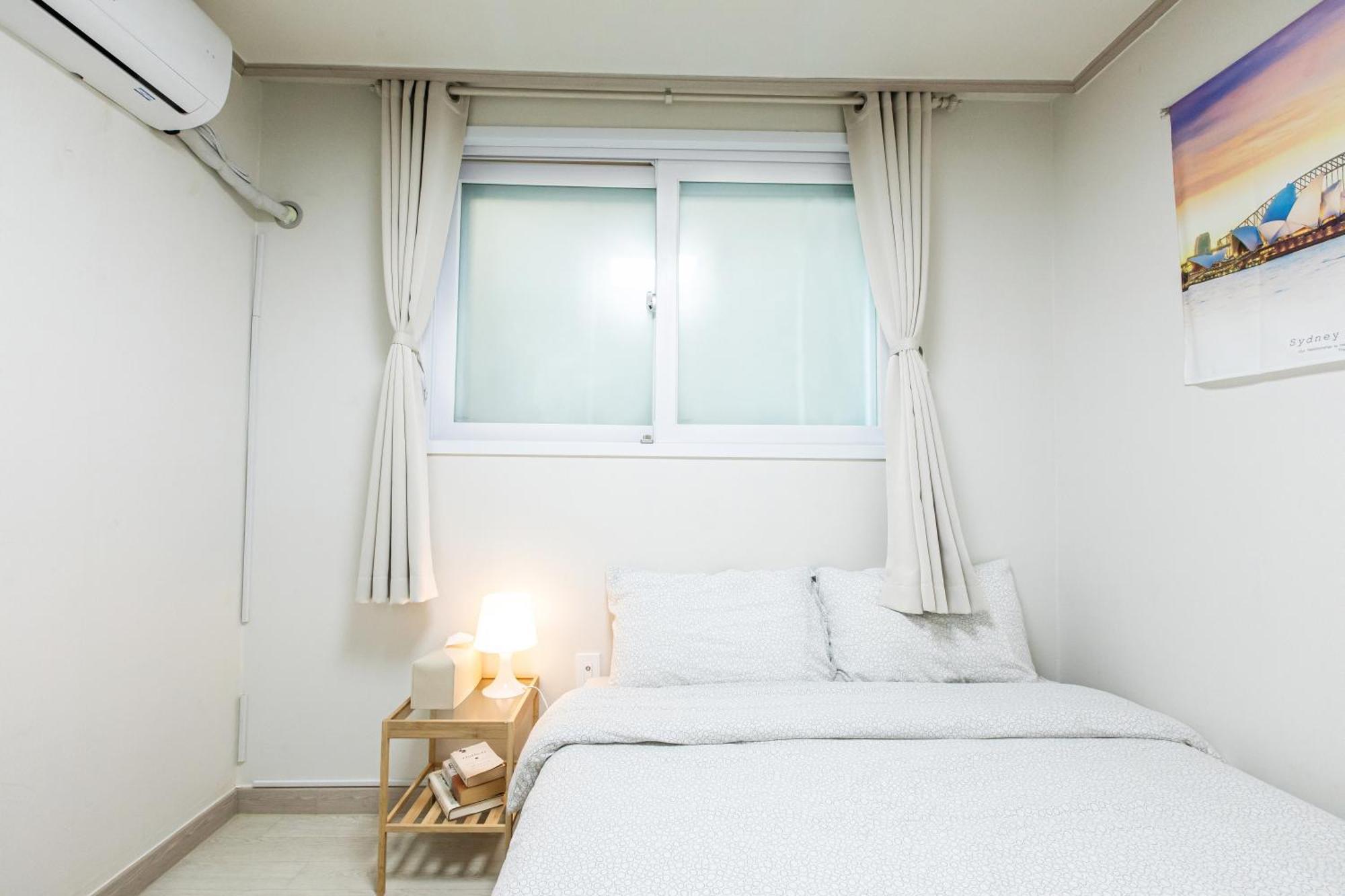 Laon House Yeonnam Apartment *